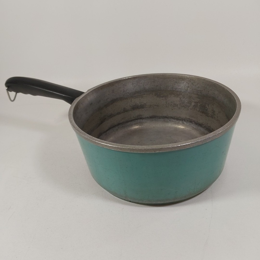 Vintage Club Cast Aluminum Turquoise 3 Quart Pot 1960s - Aqua / Teal Blue